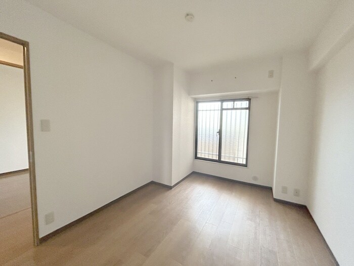 物件内観写真10　(居室)