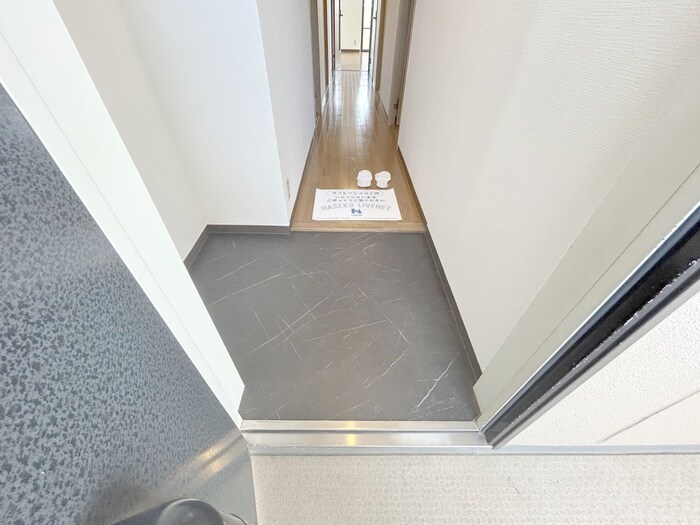物件内観写真17　(玄関)