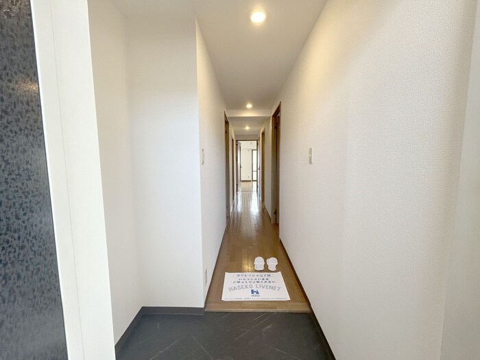 物件内観写真18　(廊下)