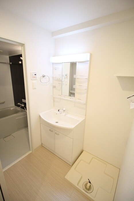 物件内観写真8　(洗面)