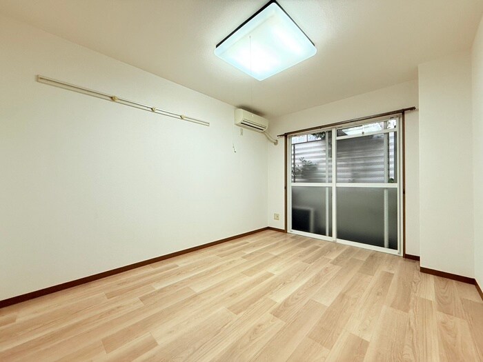 物件内観写真9　(居室)