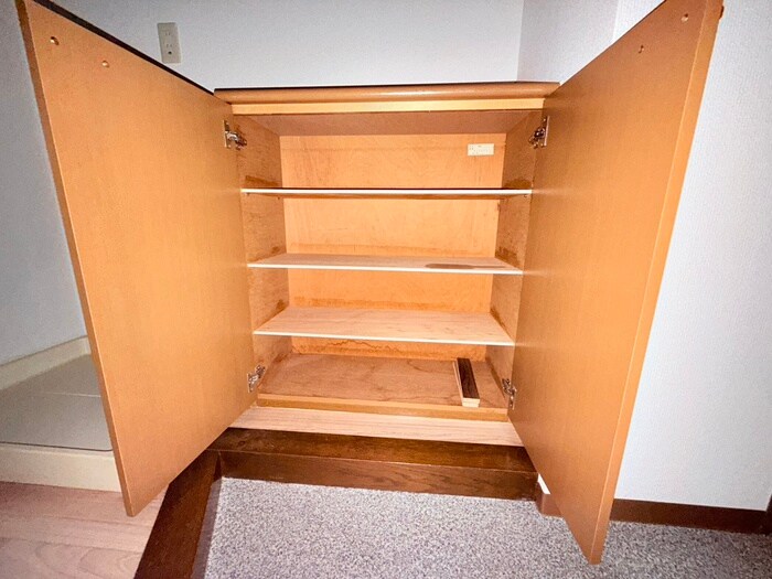 物件内観写真10　(収納)