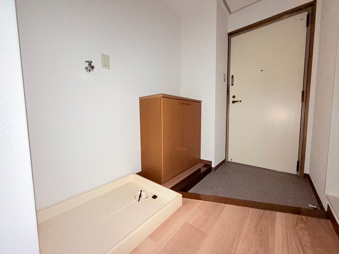 物件内観写真11　(廊下)