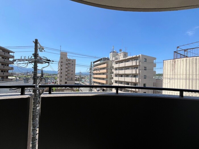 物件内観写真16　(室内からの展望)