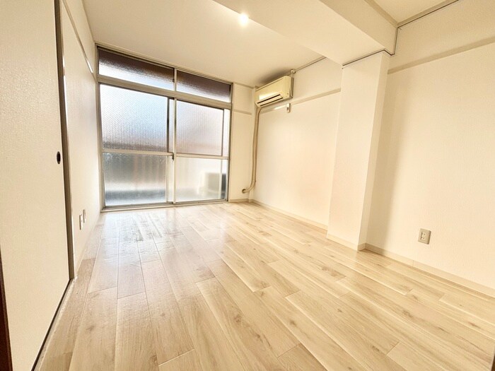 物件内観写真12　(居室)