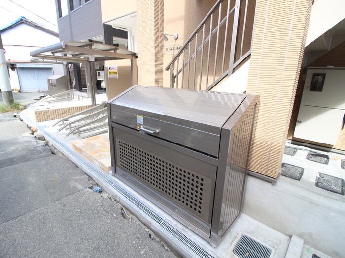 物件外観写真4　(建物設備)