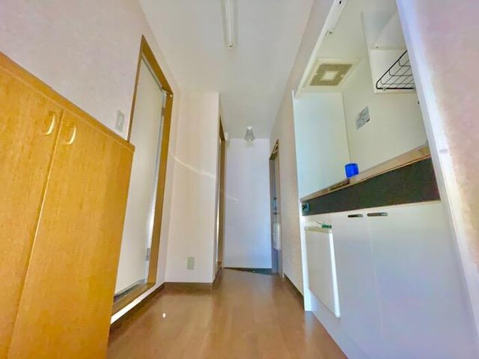 物件内観写真8　(廊下)