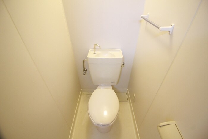 物件内観写真10　(トイレ)