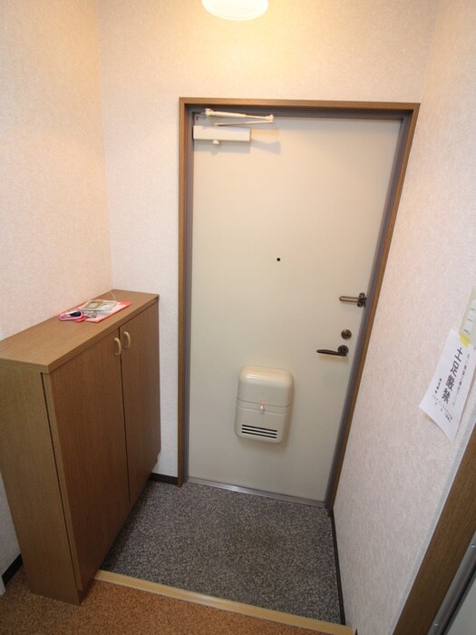 ランドロード・トミオの玄関