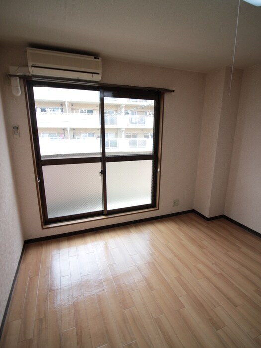 物件内観写真19　(居室)