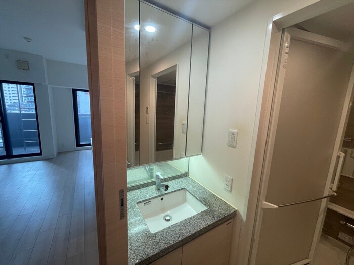 物件内観写真12　(洗面)