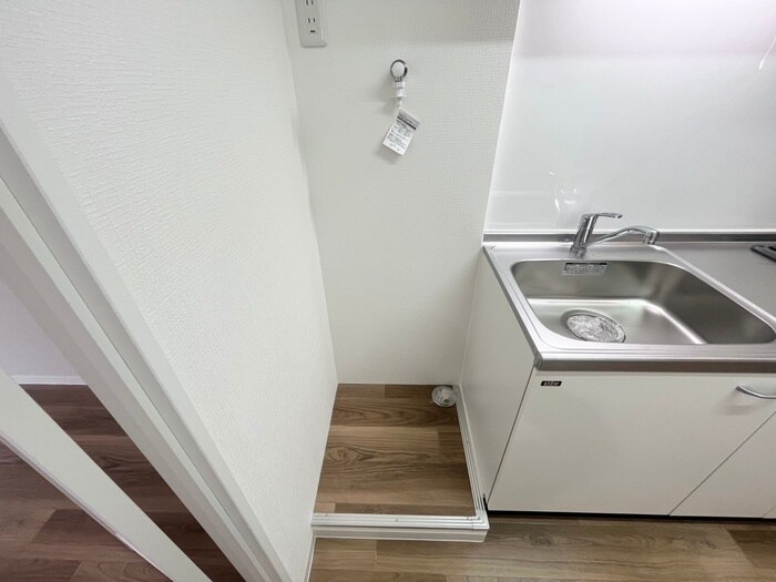 物件内観写真13　(洗濯機置場)