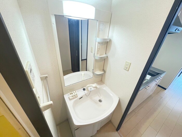 物件内観写真12　(洗面)