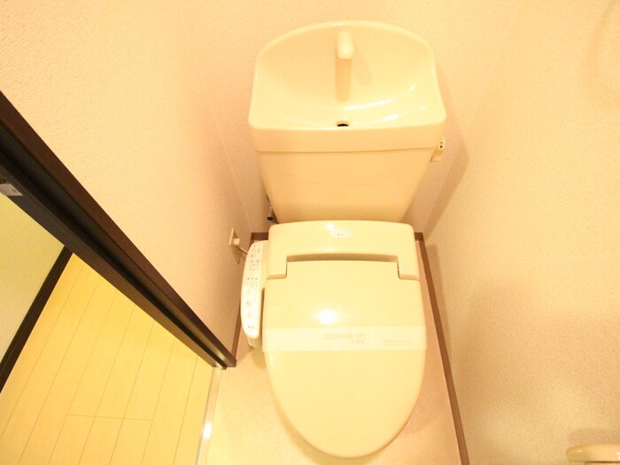 物件内観写真14　(トイレ)