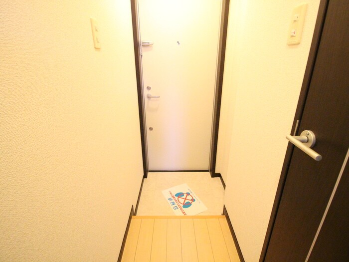 物件内観写真19　(玄関)