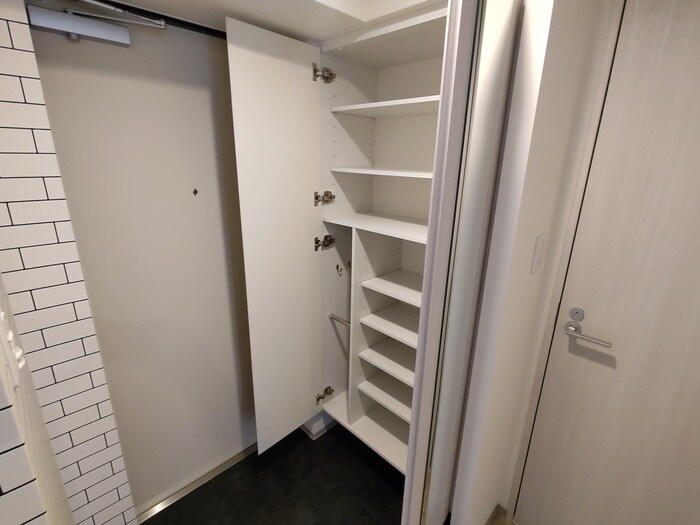 物件内観写真17　(靴箱)