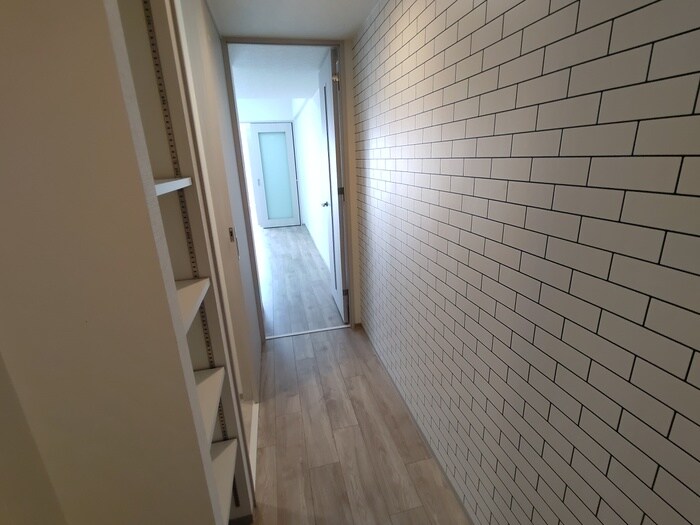 物件内観写真18　(廊下)