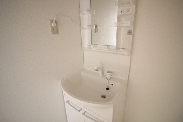 物件内観写真9　(洗面)