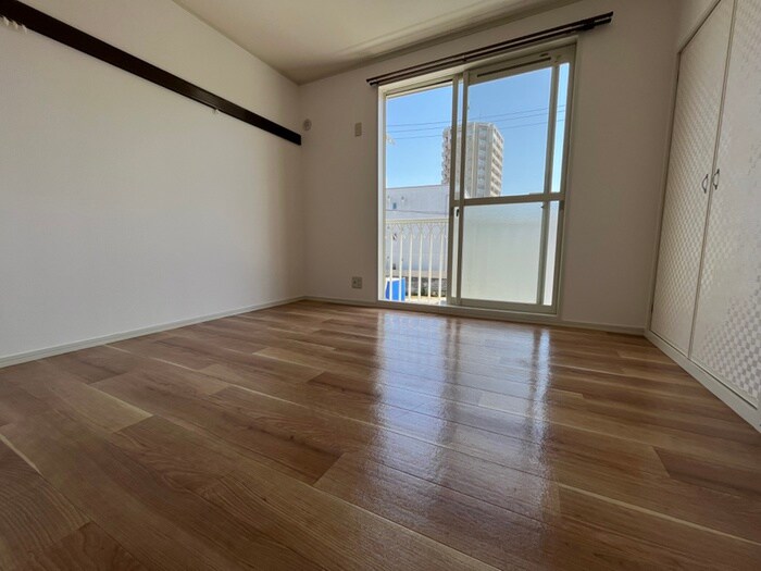 物件内観写真13　(居室)