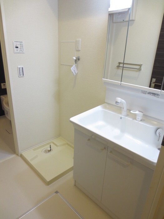 物件内観写真13　(洗面)