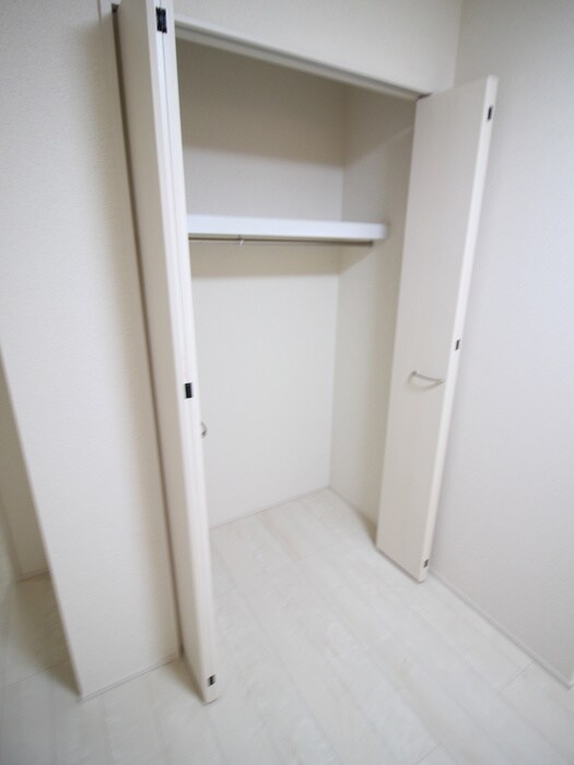 物件内観写真11　(収納)