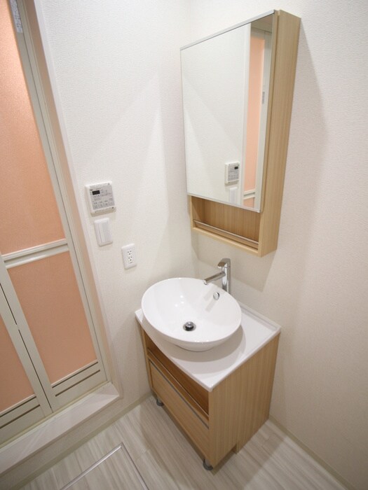 物件内観写真12　(洗面)