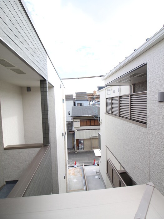 物件内観写真16　(室内からの展望)