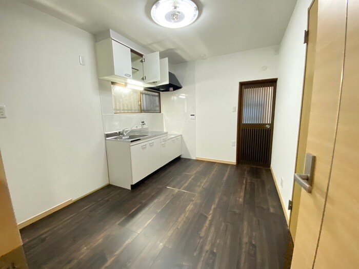 物件内観写真8　(内観写真)