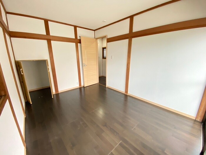 物件内観写真10　(居室)
