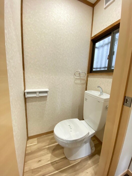 物件内観写真14　(トイレ)