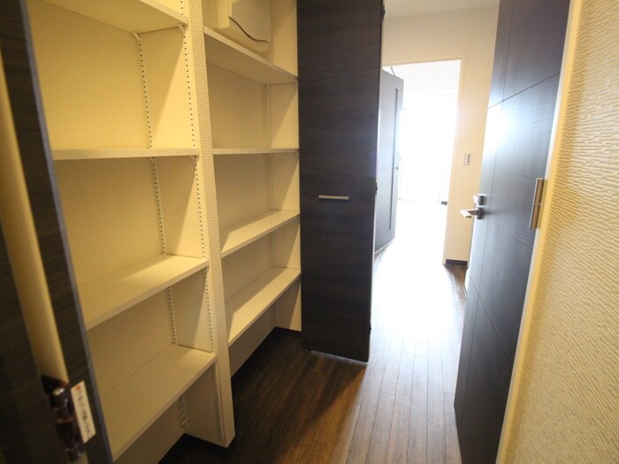 物件内観写真9　(収納)
