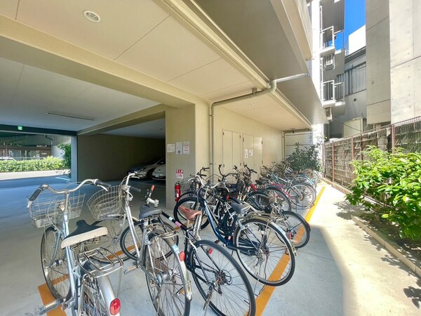 駐輪場