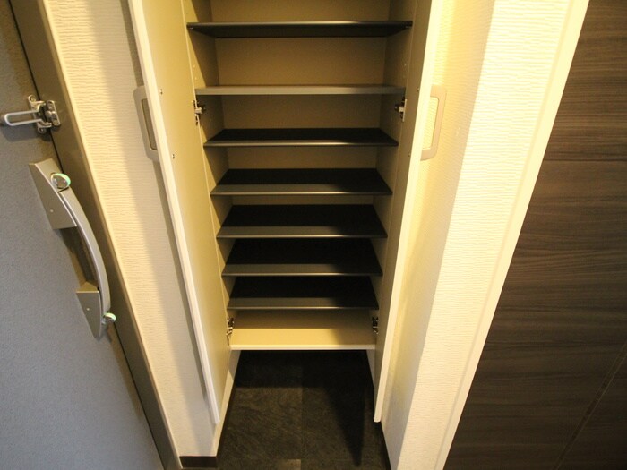 物件内観写真22　(靴箱)