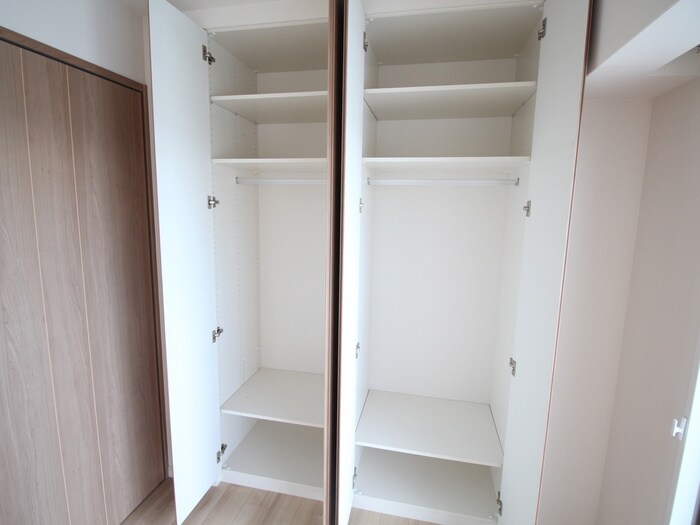 物件内観写真11　(収納)