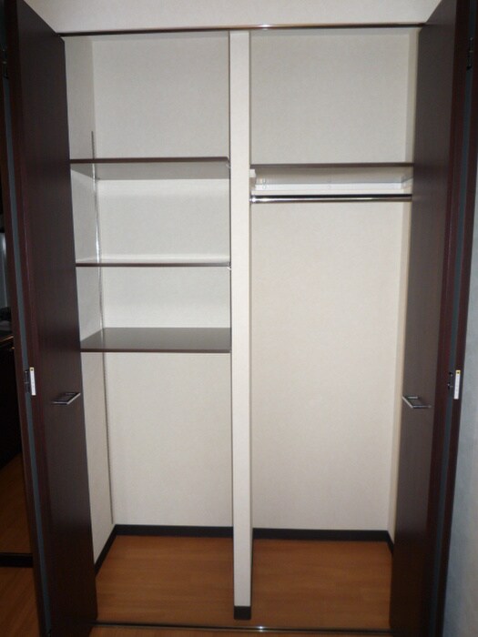 物件内観写真10　(収納)