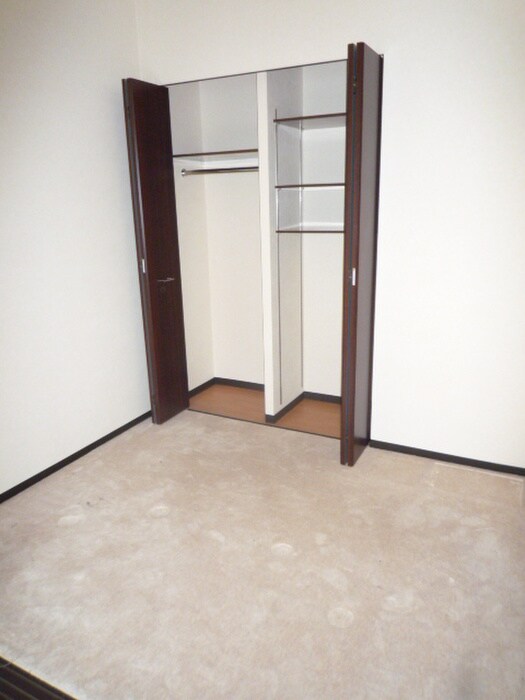 物件内観写真14　(居室)