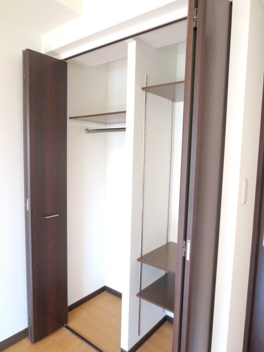 物件内観写真15　(収納)