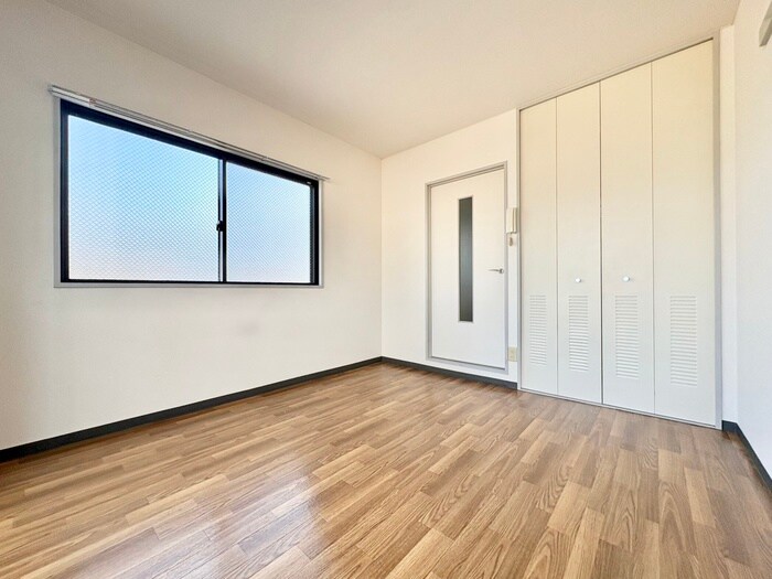 物件内観写真7　(居室)