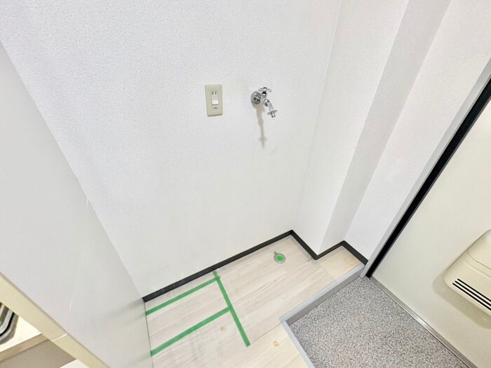 物件内観写真17　(洗濯機置場)