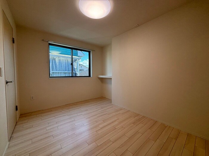 物件内観写真8　(居室)