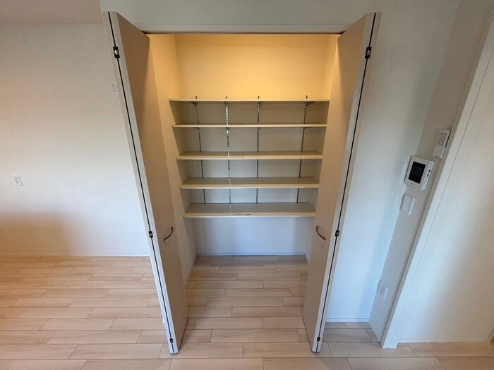物件内観写真9　(収納)