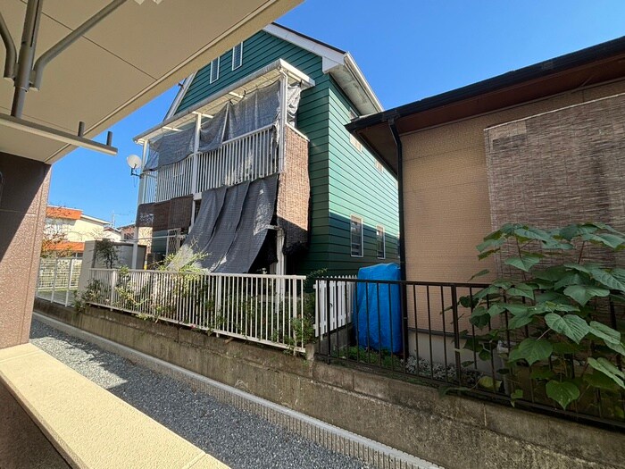 物件内観写真21　(室内からの展望)