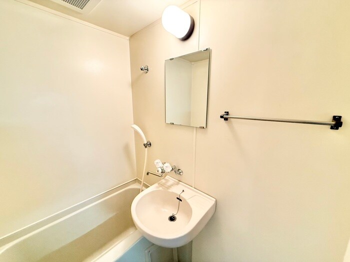 物件内観写真12　(洗面)