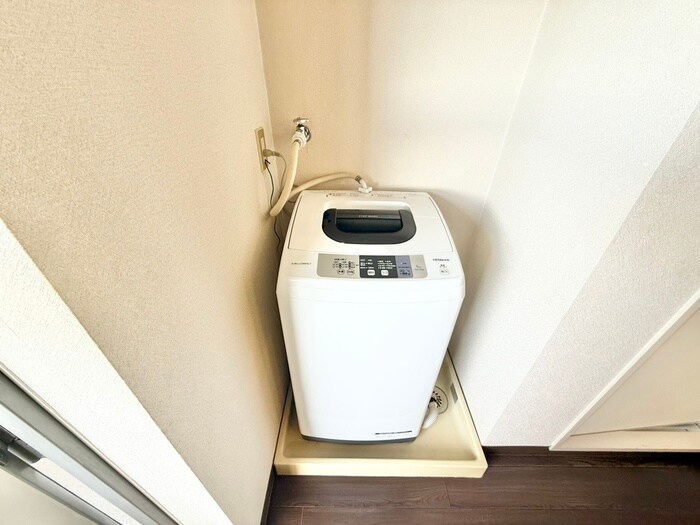 物件内観写真14　(洗濯機置場)