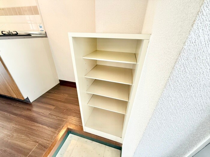 物件内観写真18　(靴箱)