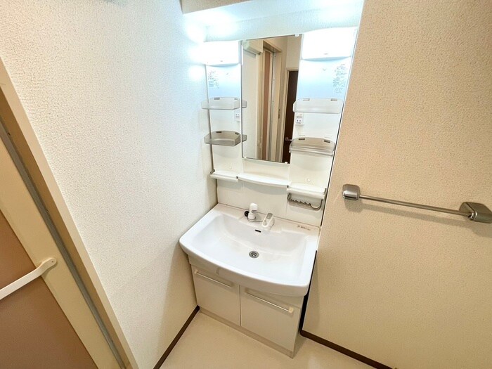 物件内観写真13　(洗面)