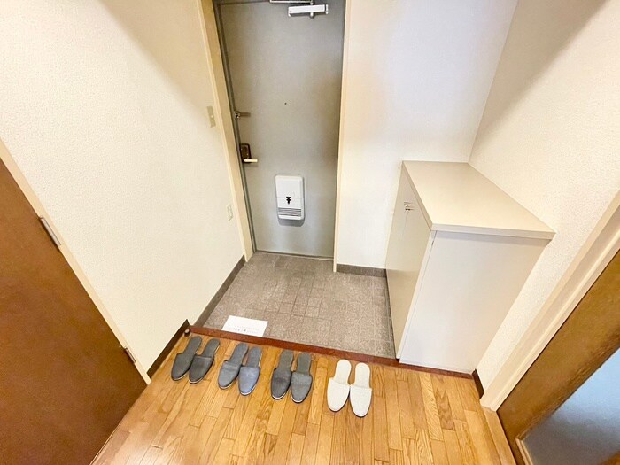 物件内観写真19　(玄関)