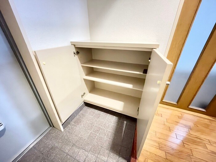 物件内観写真20　(靴箱)