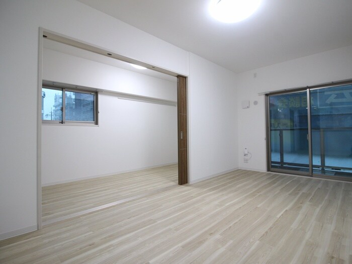 物件内観写真12　(居室)