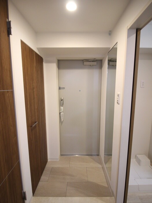 物件内観写真15　(玄関)
